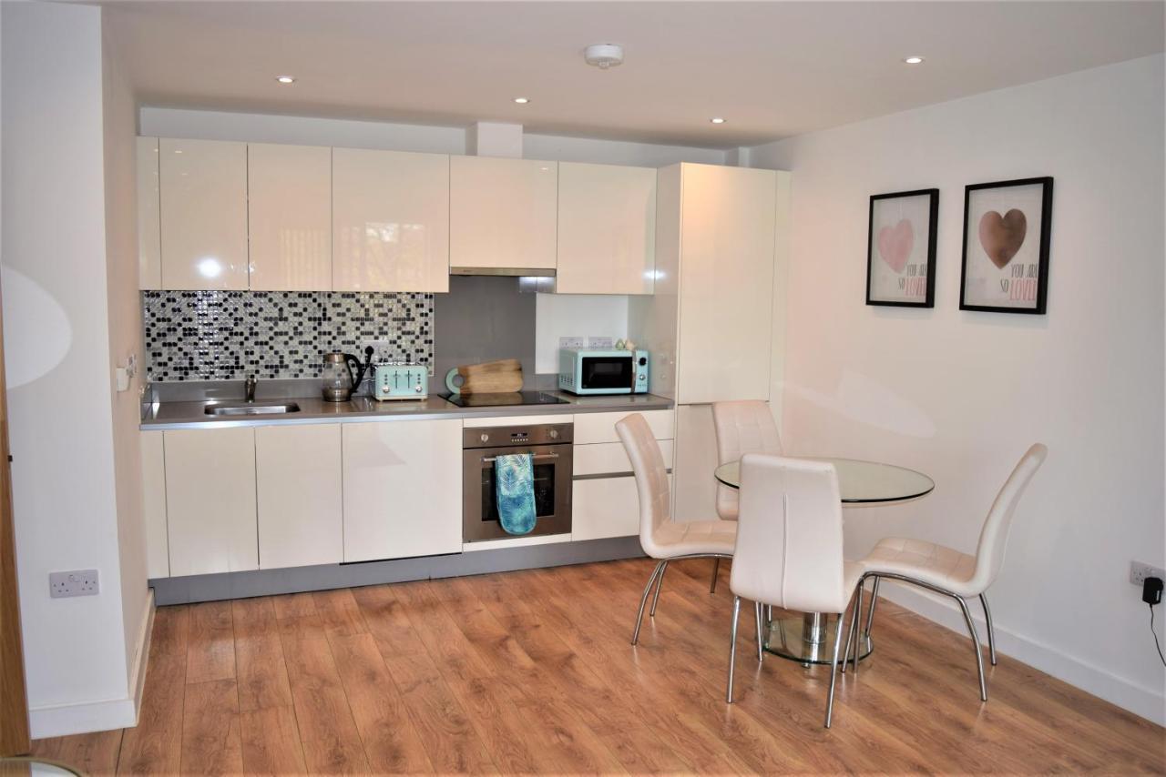 Urban Gem Apartment- Free Parking Enfield Εξωτερικό φωτογραφία