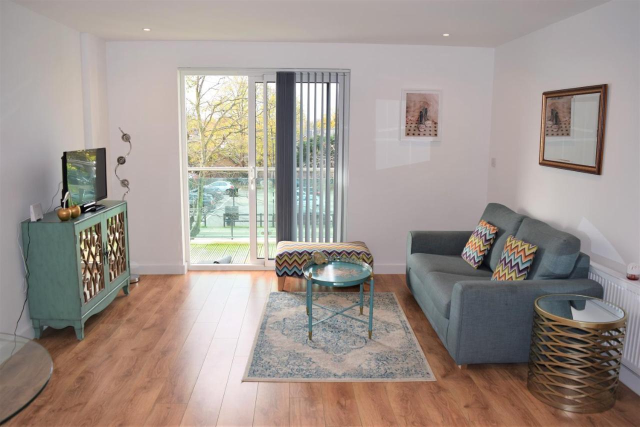 Urban Gem Apartment- Free Parking Enfield Εξωτερικό φωτογραφία